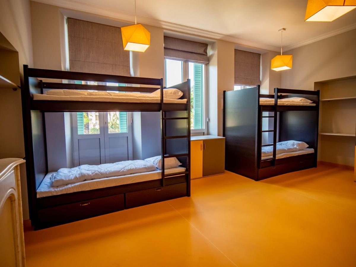 Banana'S Camp Hostel Κάννες Εξωτερικό φωτογραφία