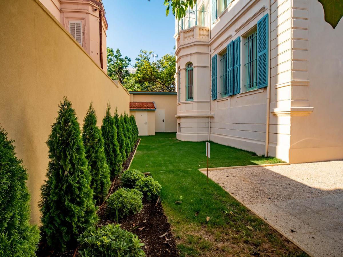 Banana'S Camp Hostel Κάννες Εξωτερικό φωτογραφία