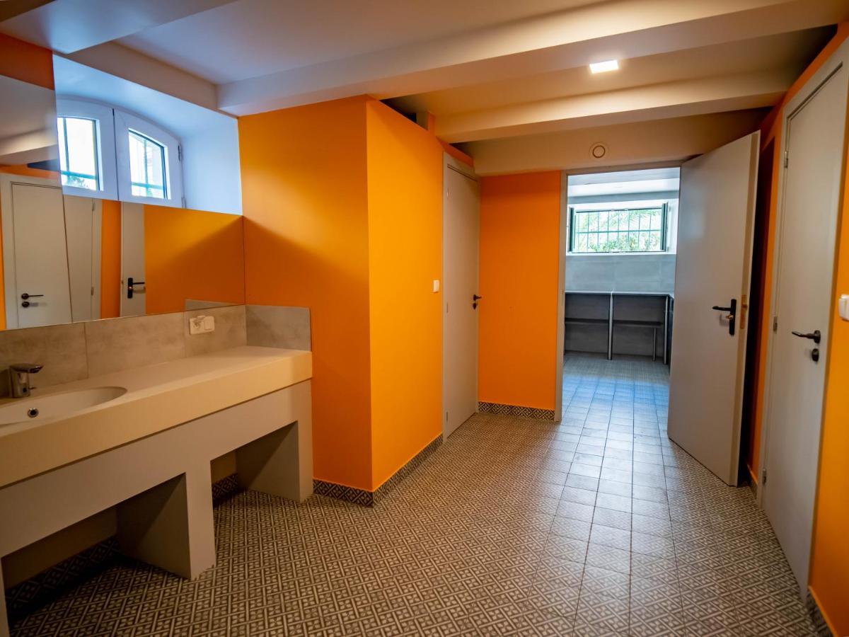 Banana'S Camp Hostel Κάννες Εξωτερικό φωτογραφία